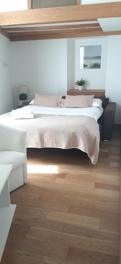 Agora Apartments Sorrento Luaran gambar