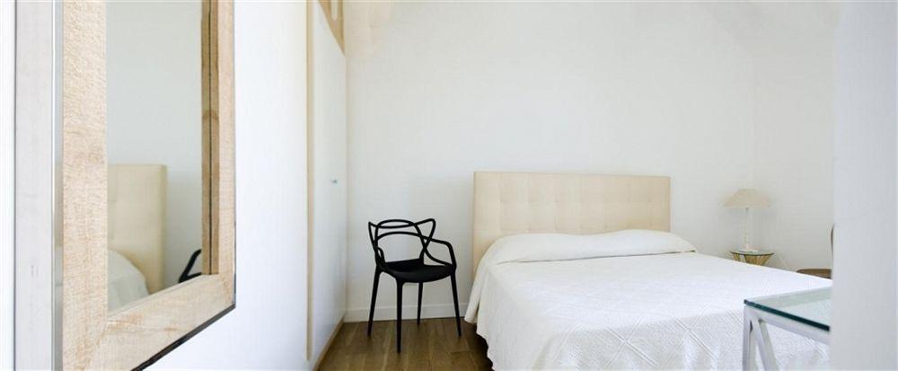 Agora Apartments Sorrento Luaran gambar