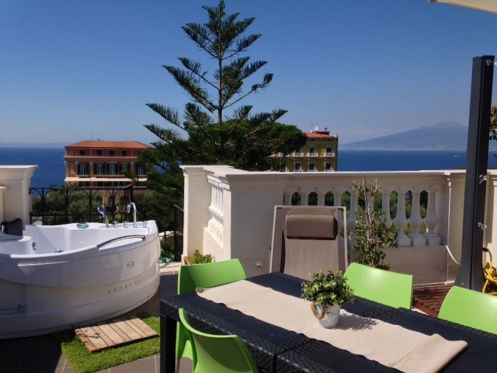 Agora Apartments Sorrento Luaran gambar
