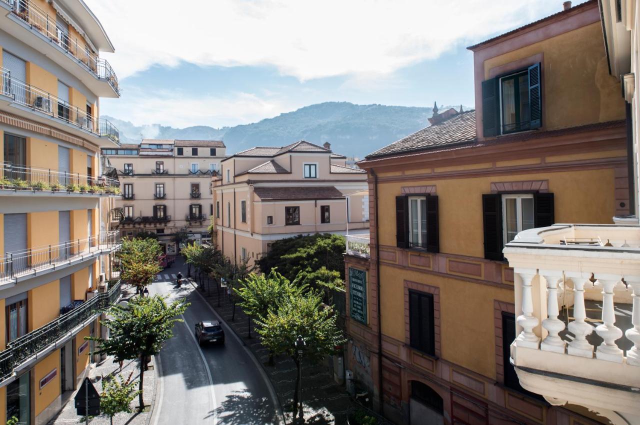 Agora Apartments Sorrento Luaran gambar