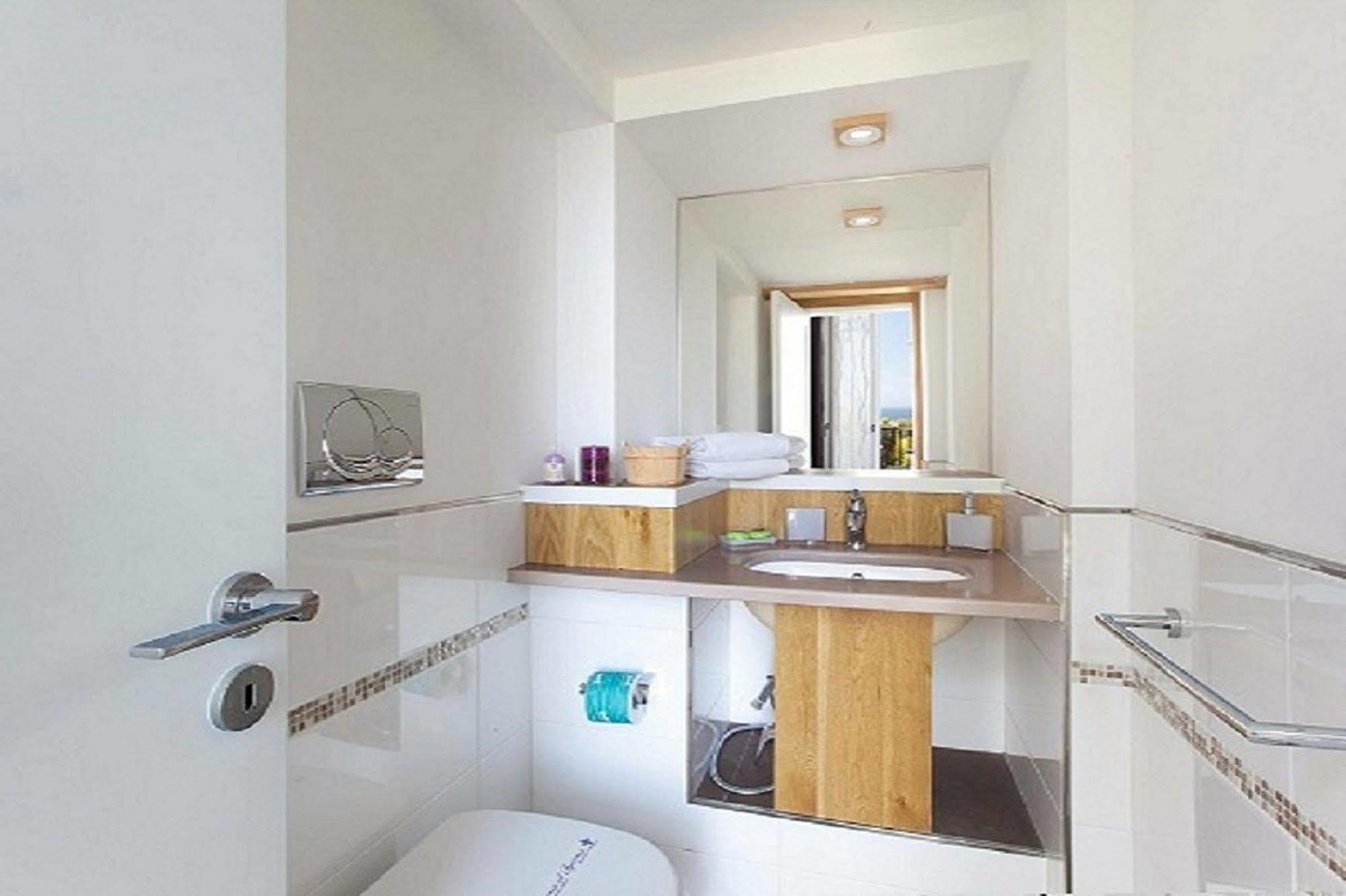 Agora Apartments Sorrento Luaran gambar